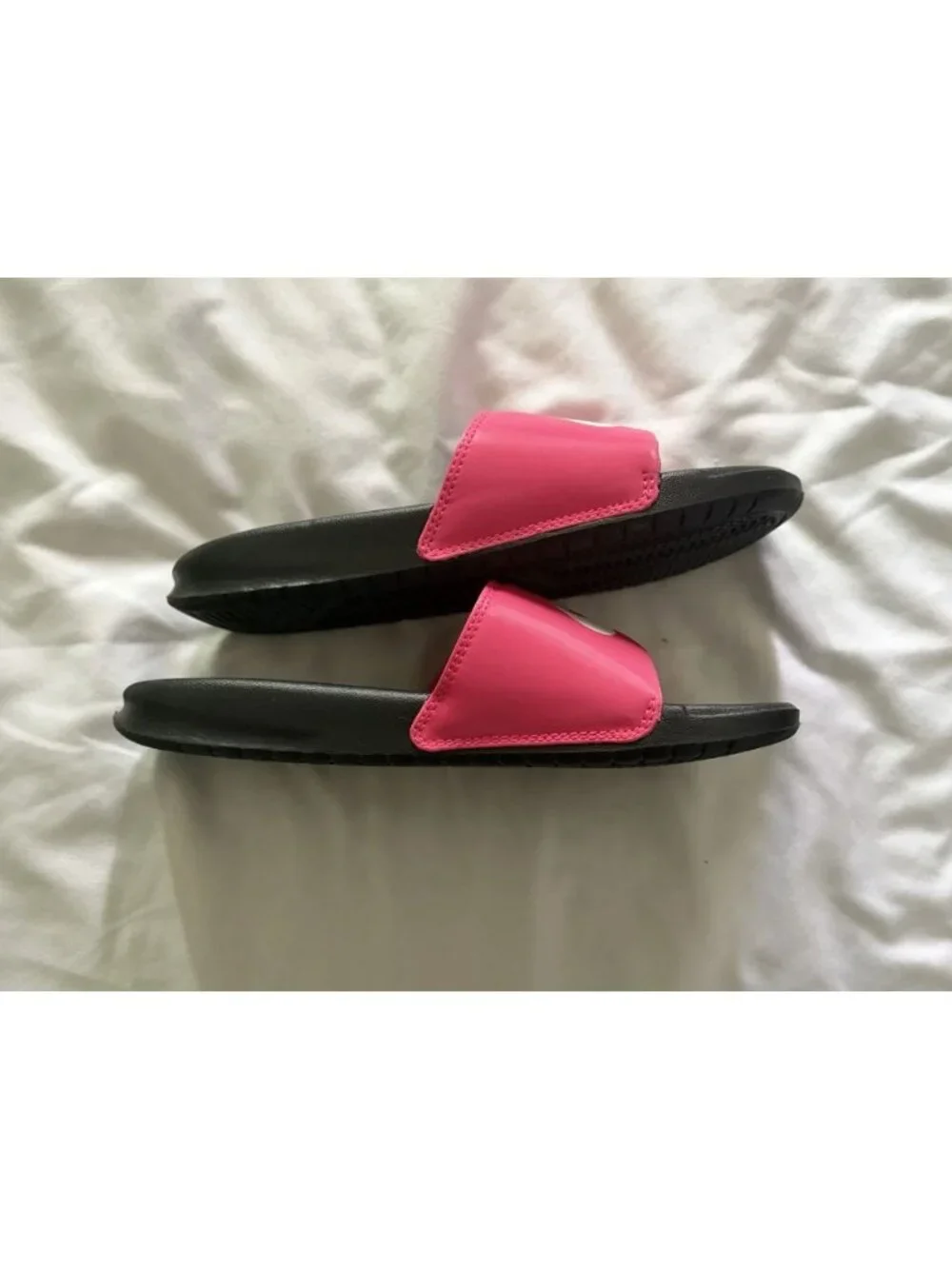 Nike Benassi Jdi Hot Pink & Black Youth Slides Sandals Size 4Y